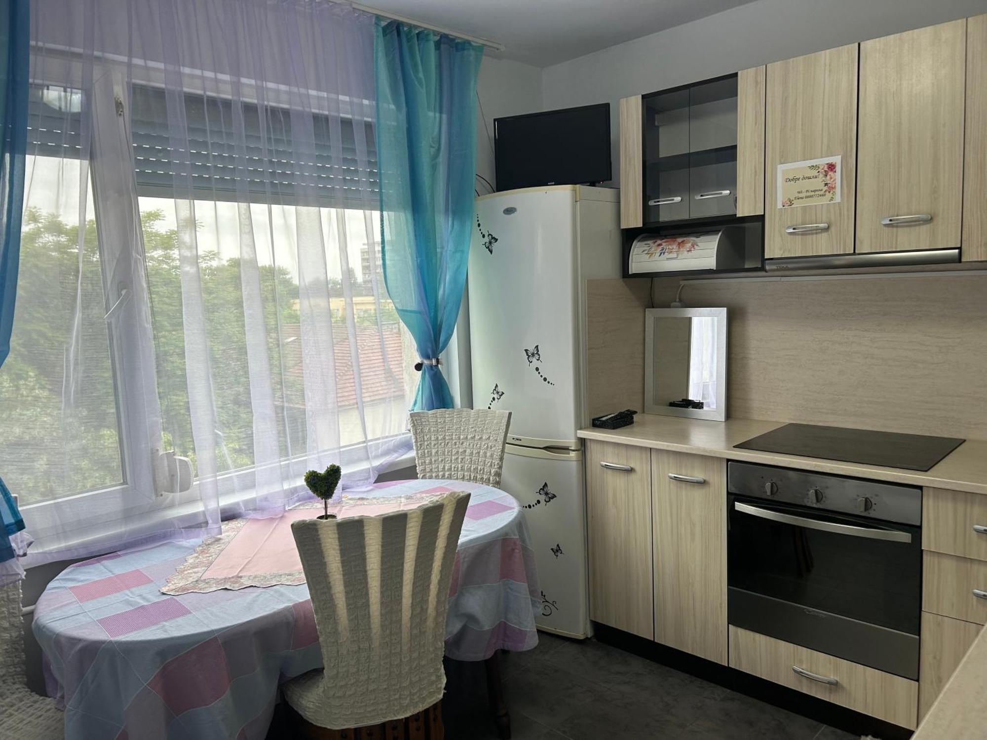 Apartamenti Uut Apartman Plovdiv Kültér fotó